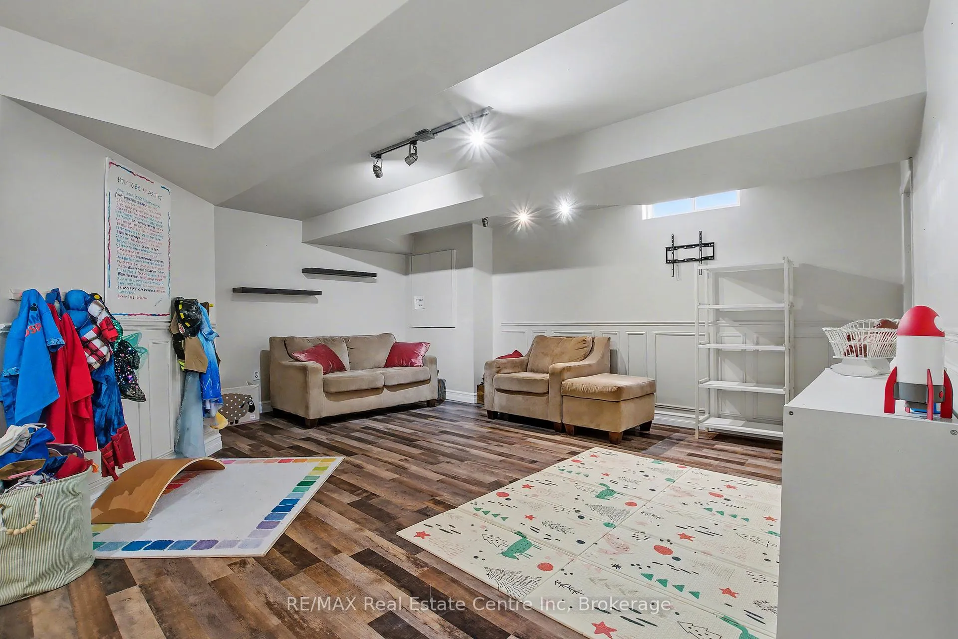 Photo 296 of 373 Starwood Drive, Guelph, Grange Road — HOMEH