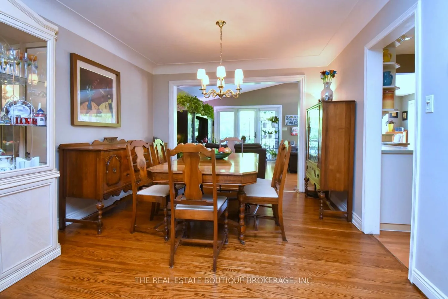 Photo 115 of 4131 Lorraine Crescent, Burlington, Shoreacres — HOMEH