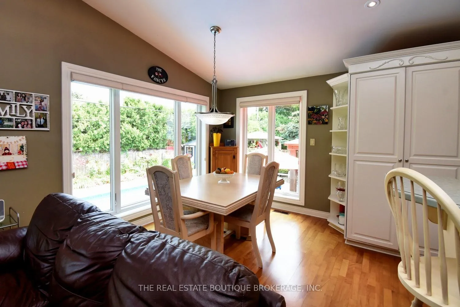 Photo 166 of 4131 Lorraine Crescent, Burlington, Shoreacres — HOMEH