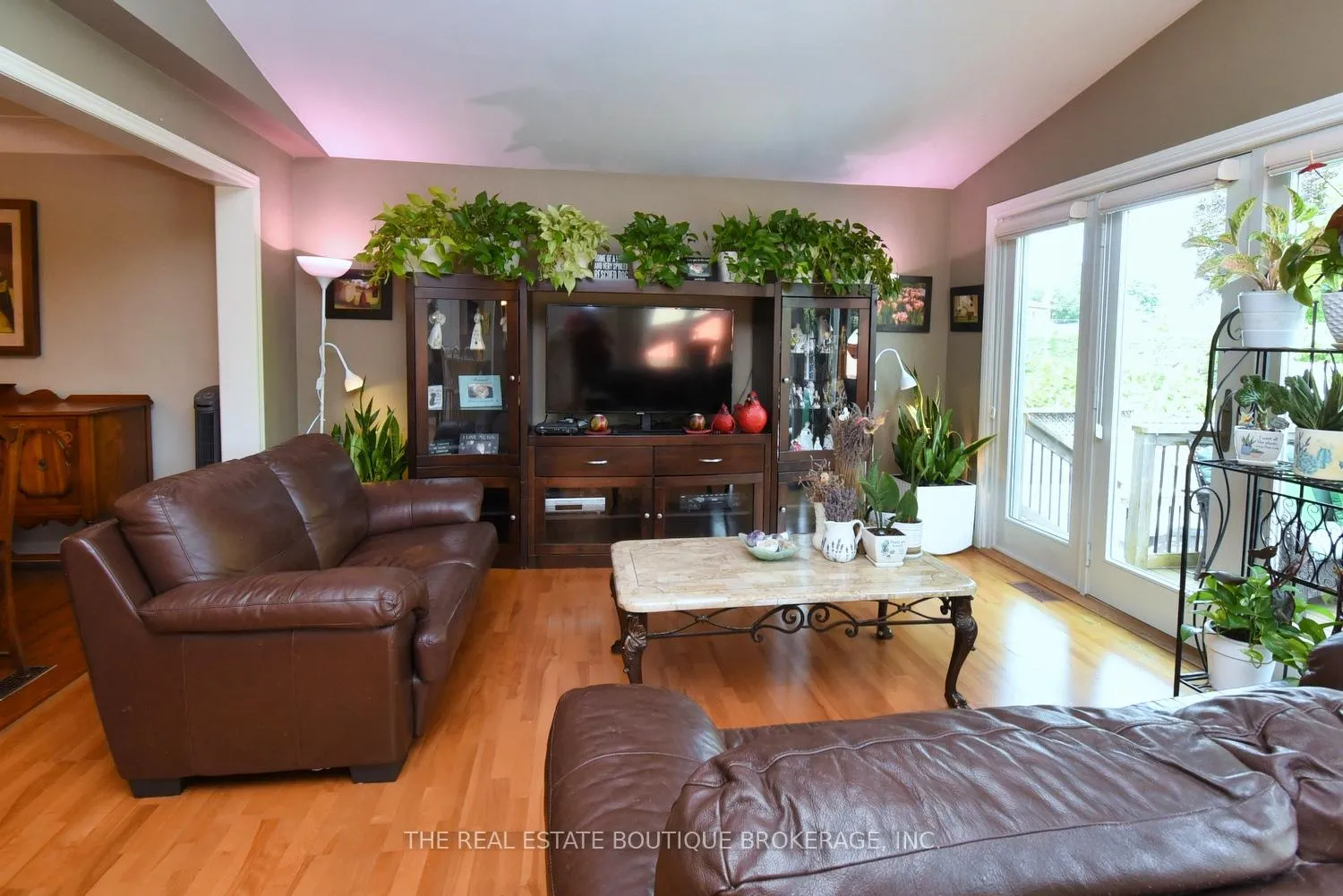 Photo 178 of 4131 Lorraine Crescent, Burlington, Shoreacres — HOMEH