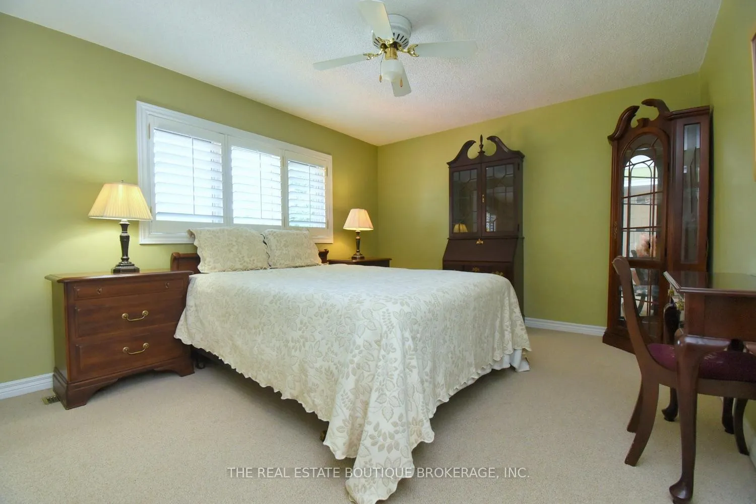 Photo 213 of 4131 Lorraine Crescent, Burlington, Shoreacres — HOMEH