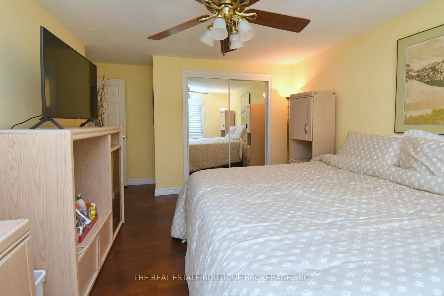 Photo 235 of 4131 Lorraine Crescent, Burlington, Shoreacres — HOMEH