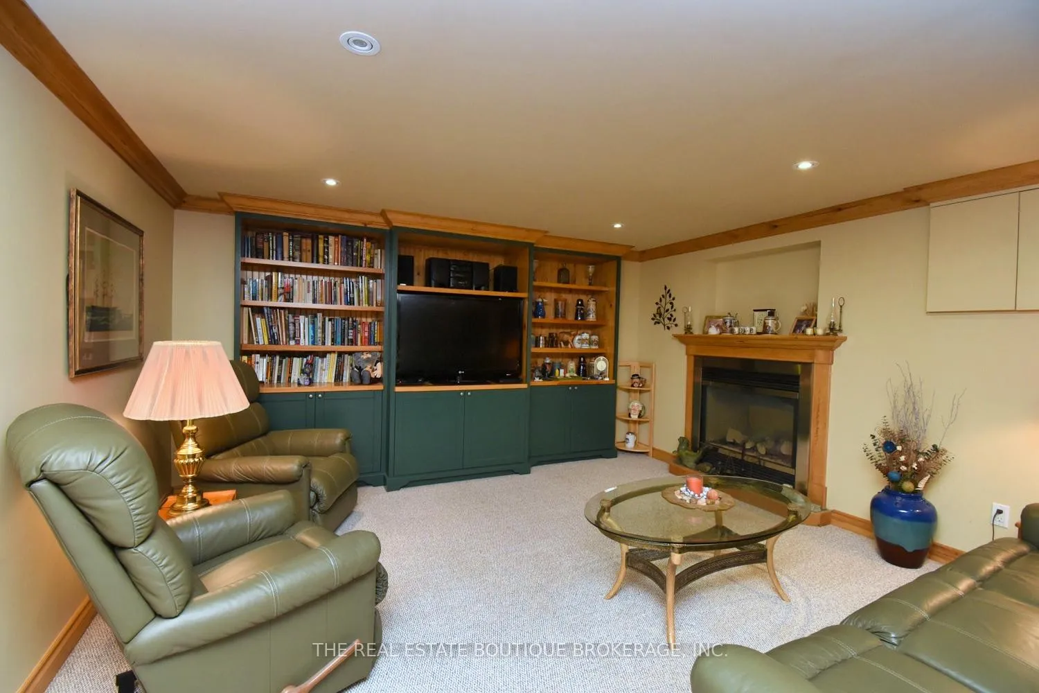 Photo 307 of 4131 Lorraine Crescent, Burlington, Shoreacres — HOMEH
