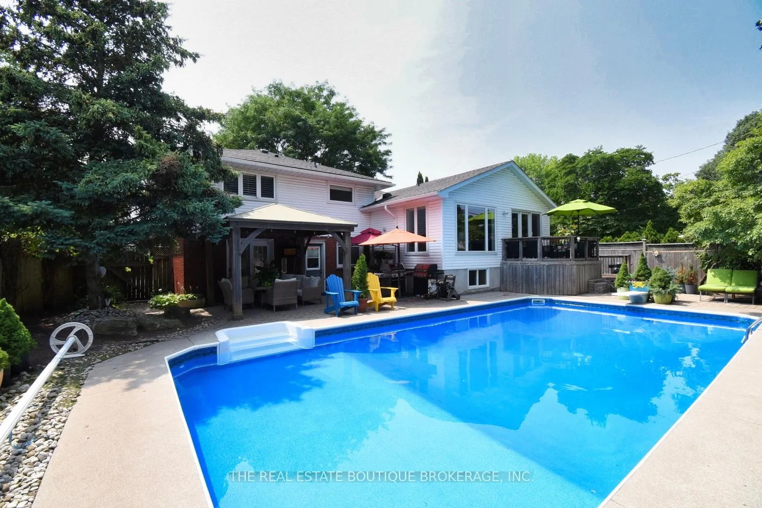 Photo 374 of 4131 Lorraine Crescent, Burlington, Shoreacres — HOMEH