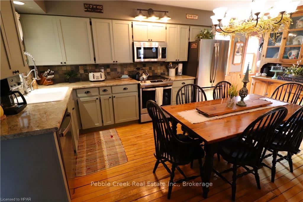 Photo 7 of 172 St David Street, Goderich, Goderich (Town) — HOMEH
