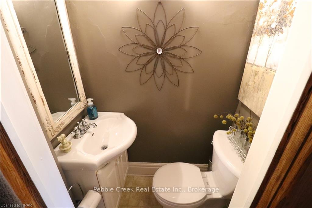Photo 17 of 172 St David Street, Goderich, Goderich (Town) — HOMEH