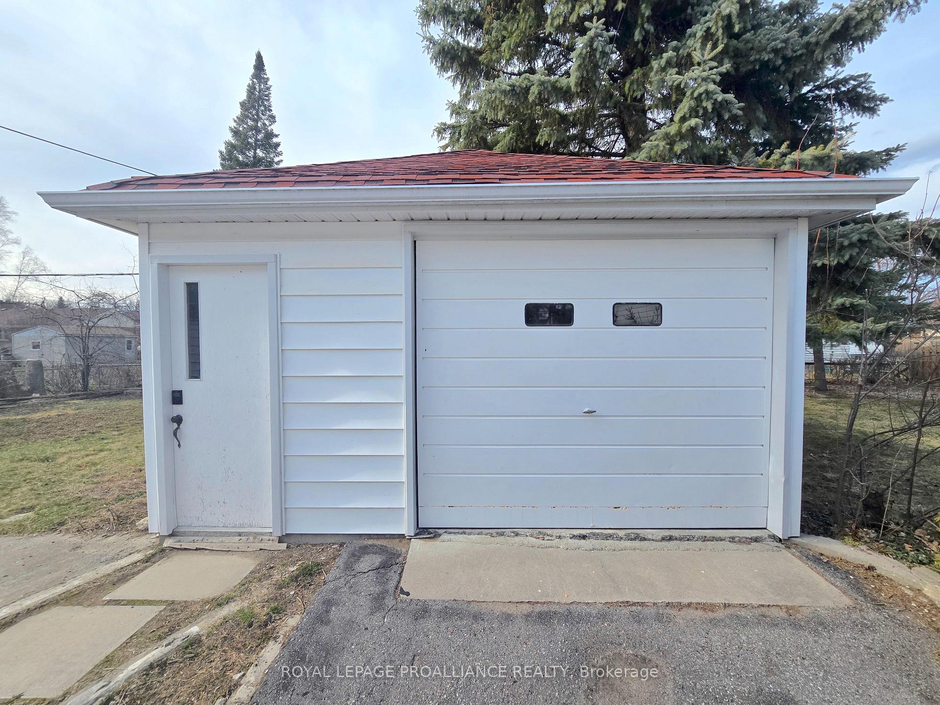 Photo 19 of 54 Montgomery Boulevard, Belleville, Belleville Ward — HOMEH