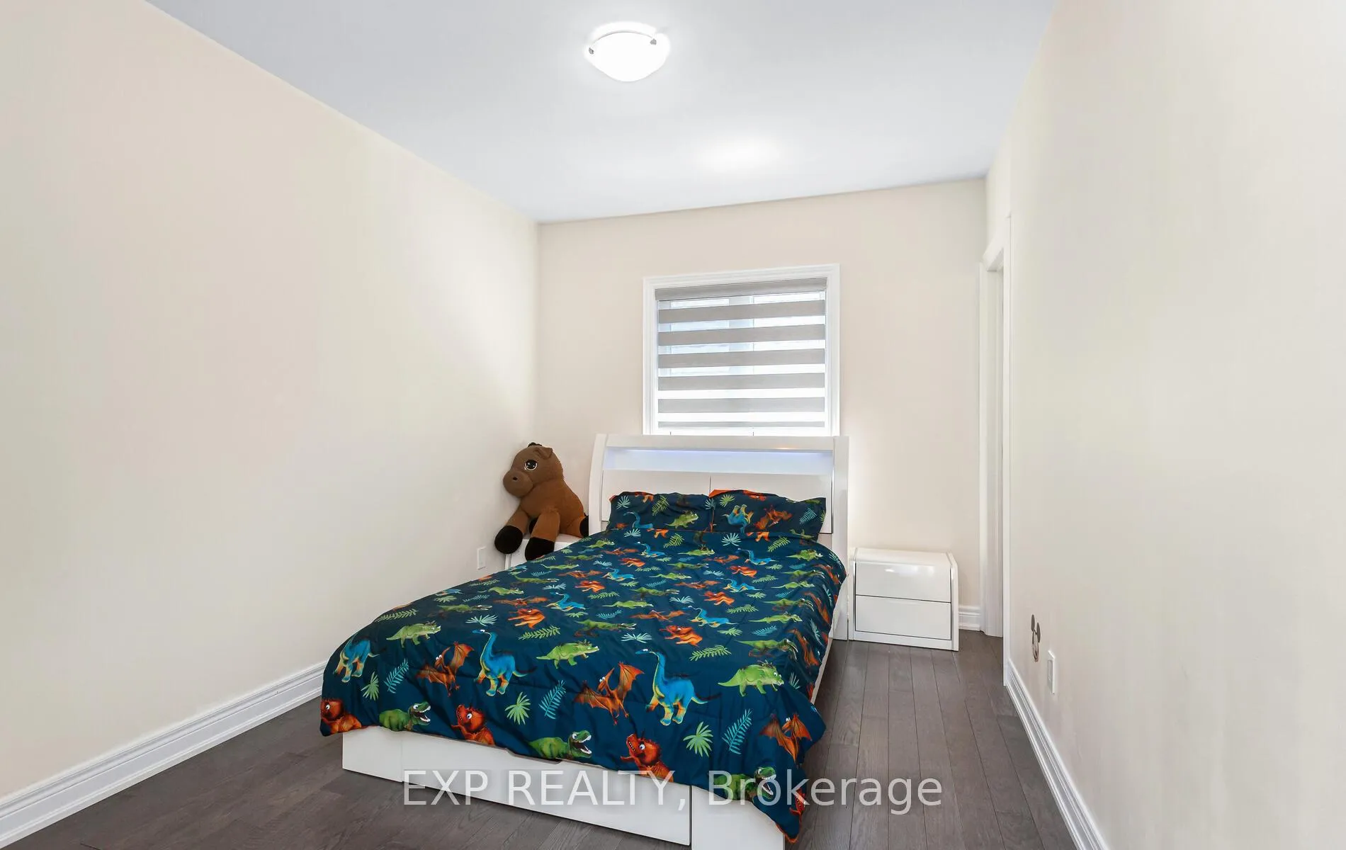 Photo 516 of 32 Daisy Meadow Crescent, Caledon, Caledon East — HOMEH