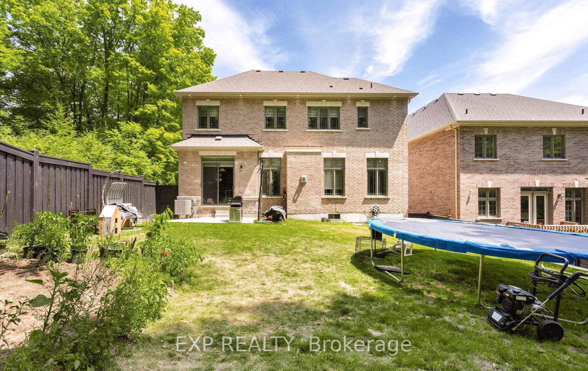 Photo 650 of 32 Daisy Meadow Crescent, Caledon, Caledon East — HOMEH