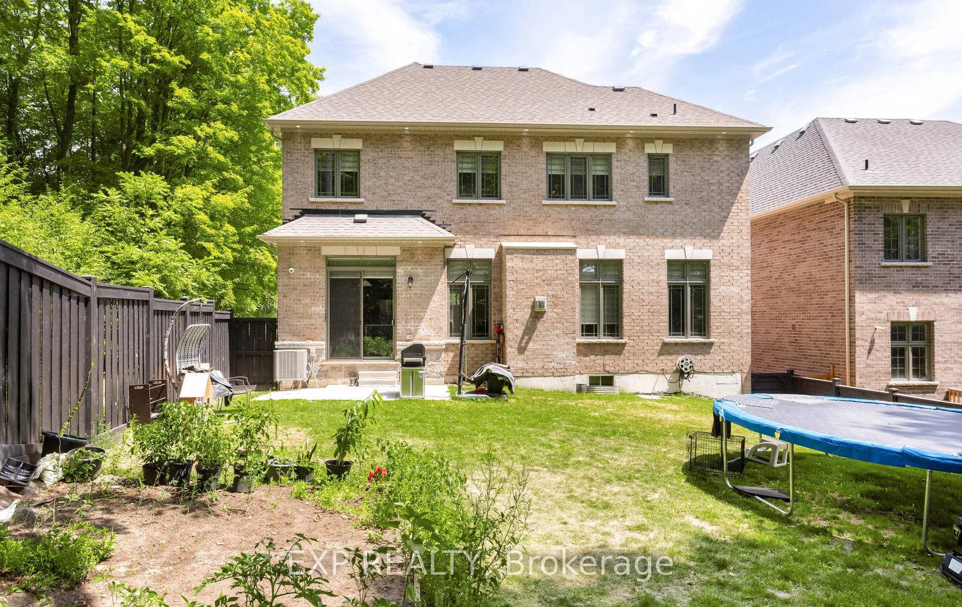 Photo 669 of 32 Daisy Meadow Crescent, Caledon, Caledon East — HOMEH