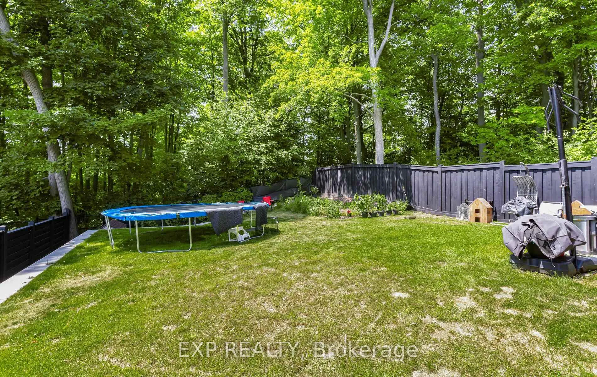 Photo 686 of 32 Daisy Meadow Crescent, Caledon, Caledon East — HOMEH
