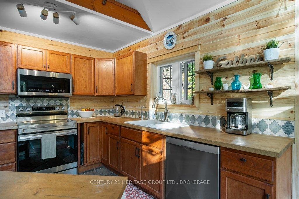Photo 18 of 1433 Townline Road, Frontenac, Frontenac Centre — HOMEH