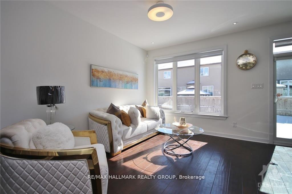 Photo 5 of 124 Helen Rapp Way, Ottawa, Blossom Park/Kemp Park/Findlay Creek — HOMEH