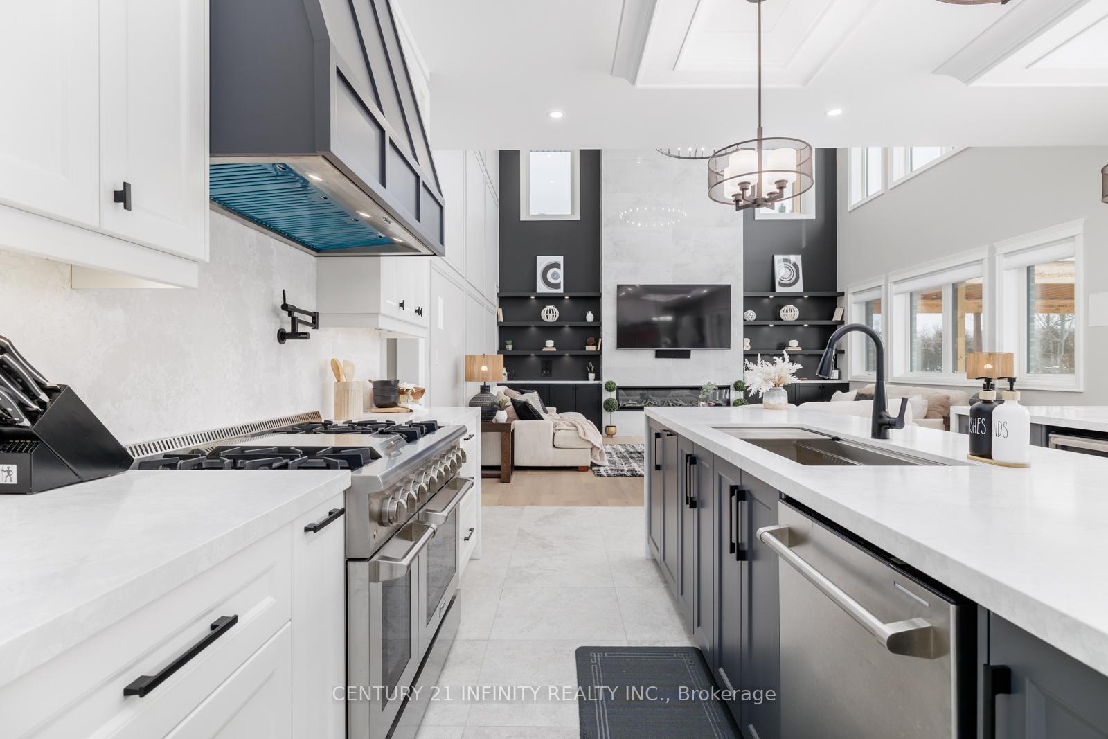 Photo 8 of 2033 Nash Road, Clarington, Bowmanville — HOMEH