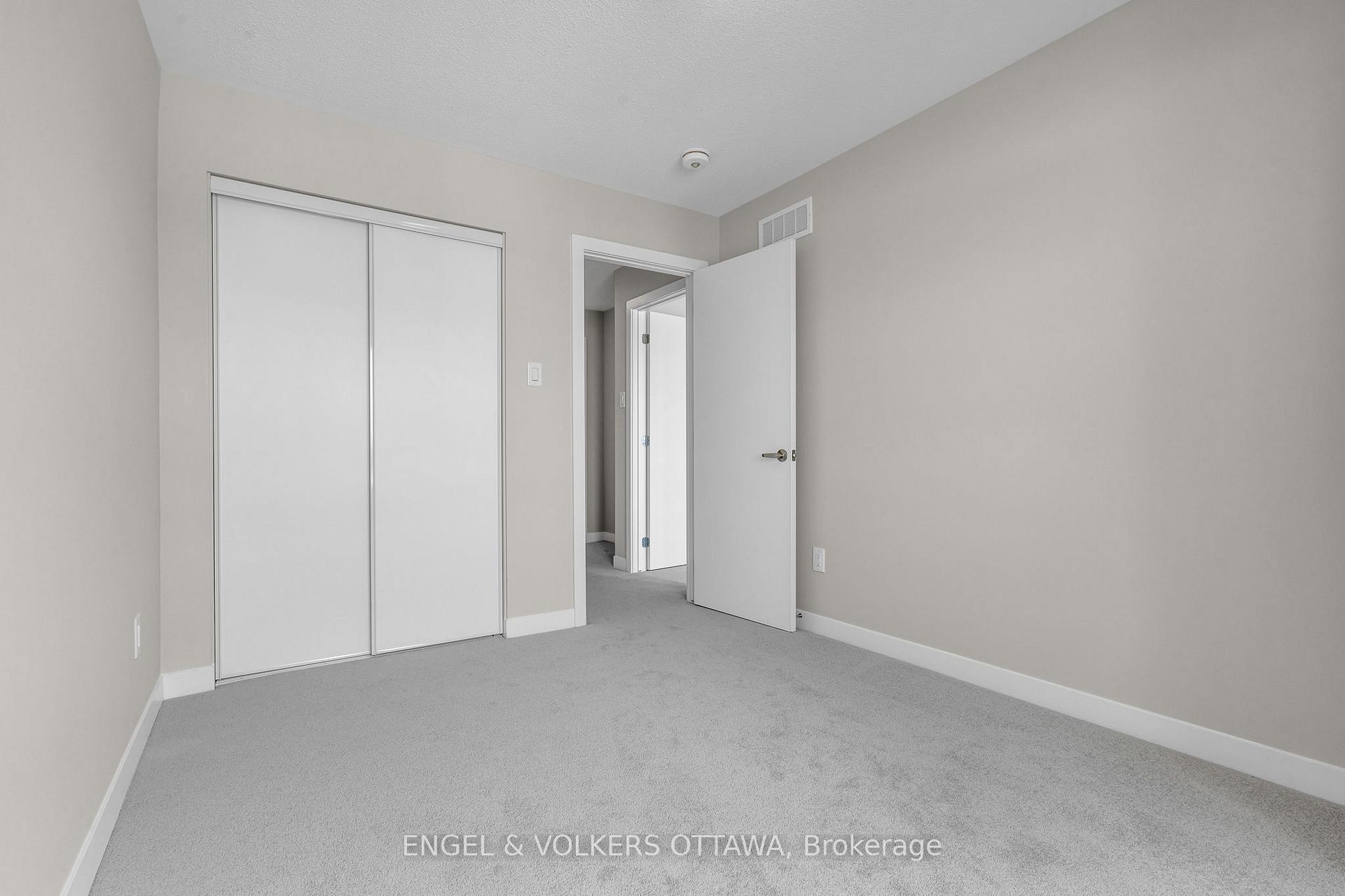 Photo 15 of 105 Beebalm Crescent, Ottawa, Barrhaven - Half Moon Bay — HOMEH