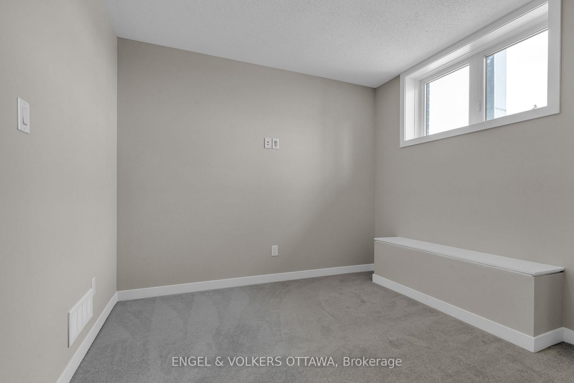 Photo 23 of 105 Beebalm Crescent, Ottawa, Barrhaven - Half Moon Bay — HOMEH