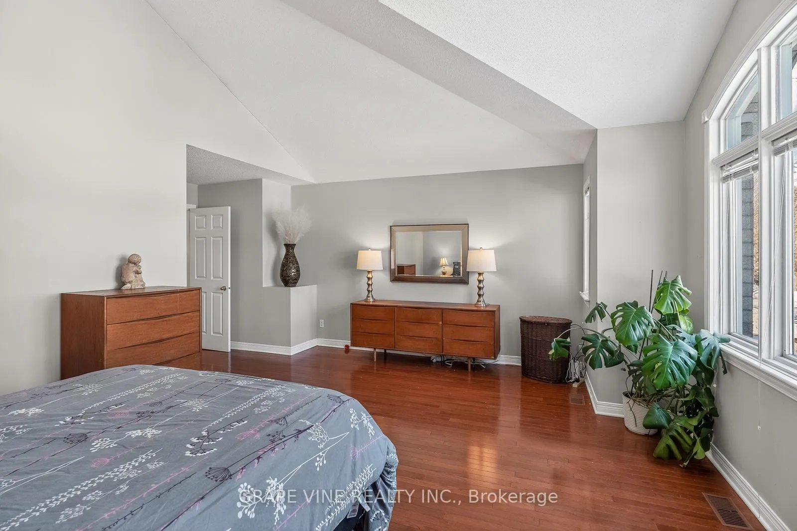 Photo 21 of 130 Springcreek Crescent, Ottawa, Kanata - Bridlewood — HOMEH