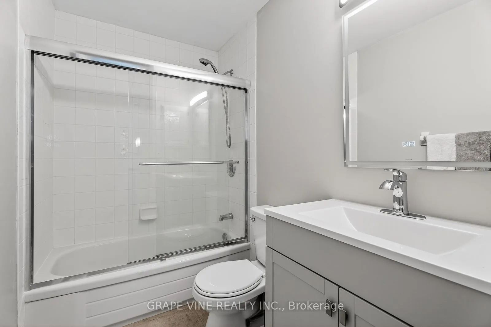 Photo 25 of 130 Springcreek Crescent, Ottawa, Kanata - Bridlewood — HOMEH