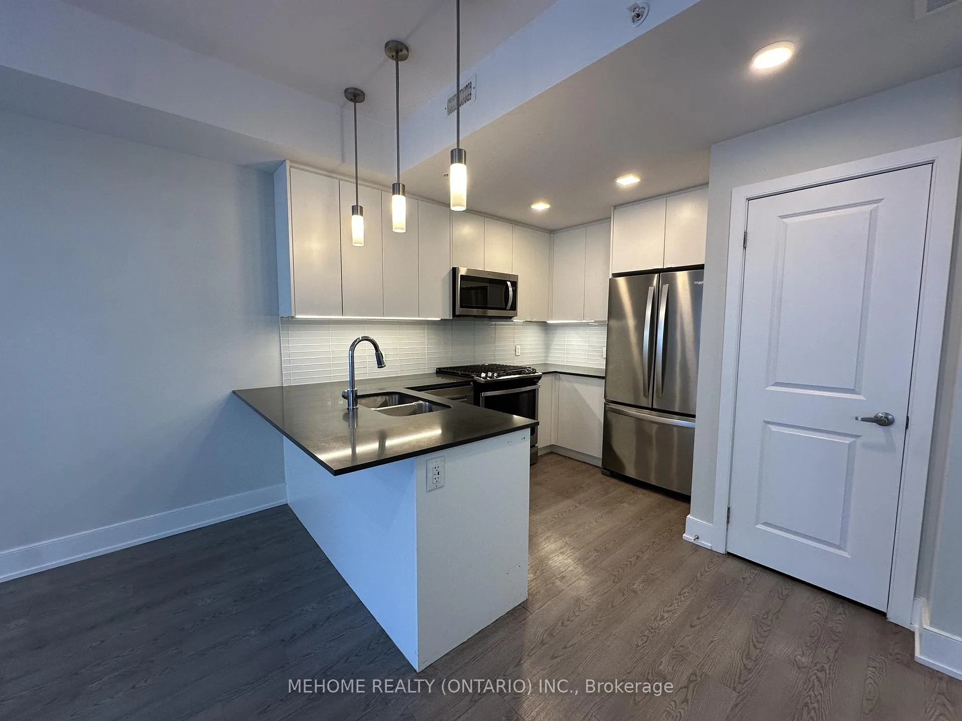 Photo 2 of Unit 5, 1265 Birchmount Road, Scarborough, Dorset Park — HOMEH