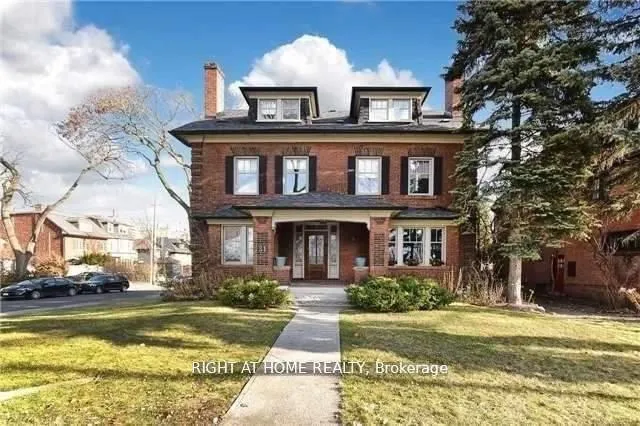 Front of Unit Bsmt, 31 Oriole Parkway