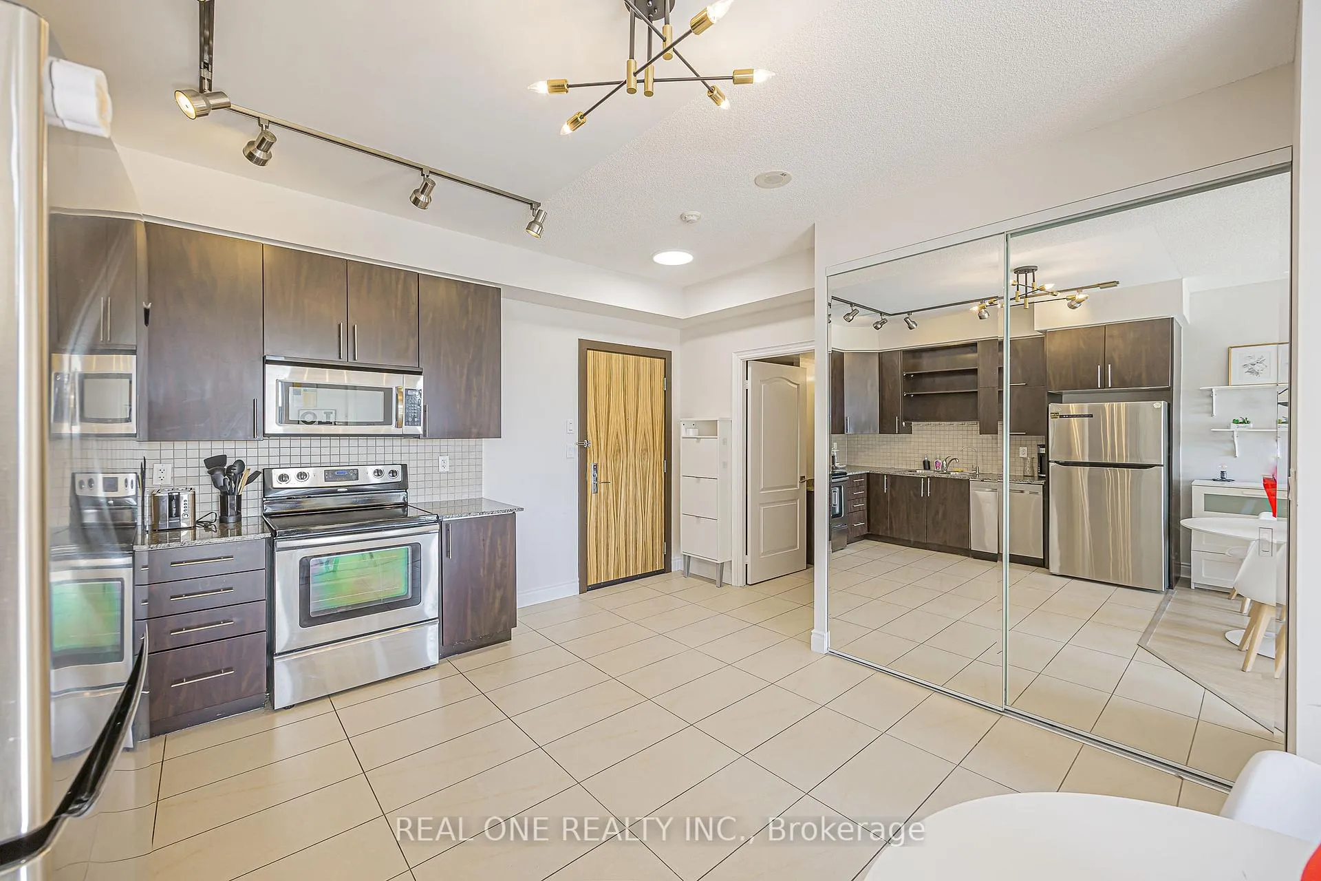 Photo 10 of Unit 218, 50 Clegg Road, Markham, Unionville — HOMEH