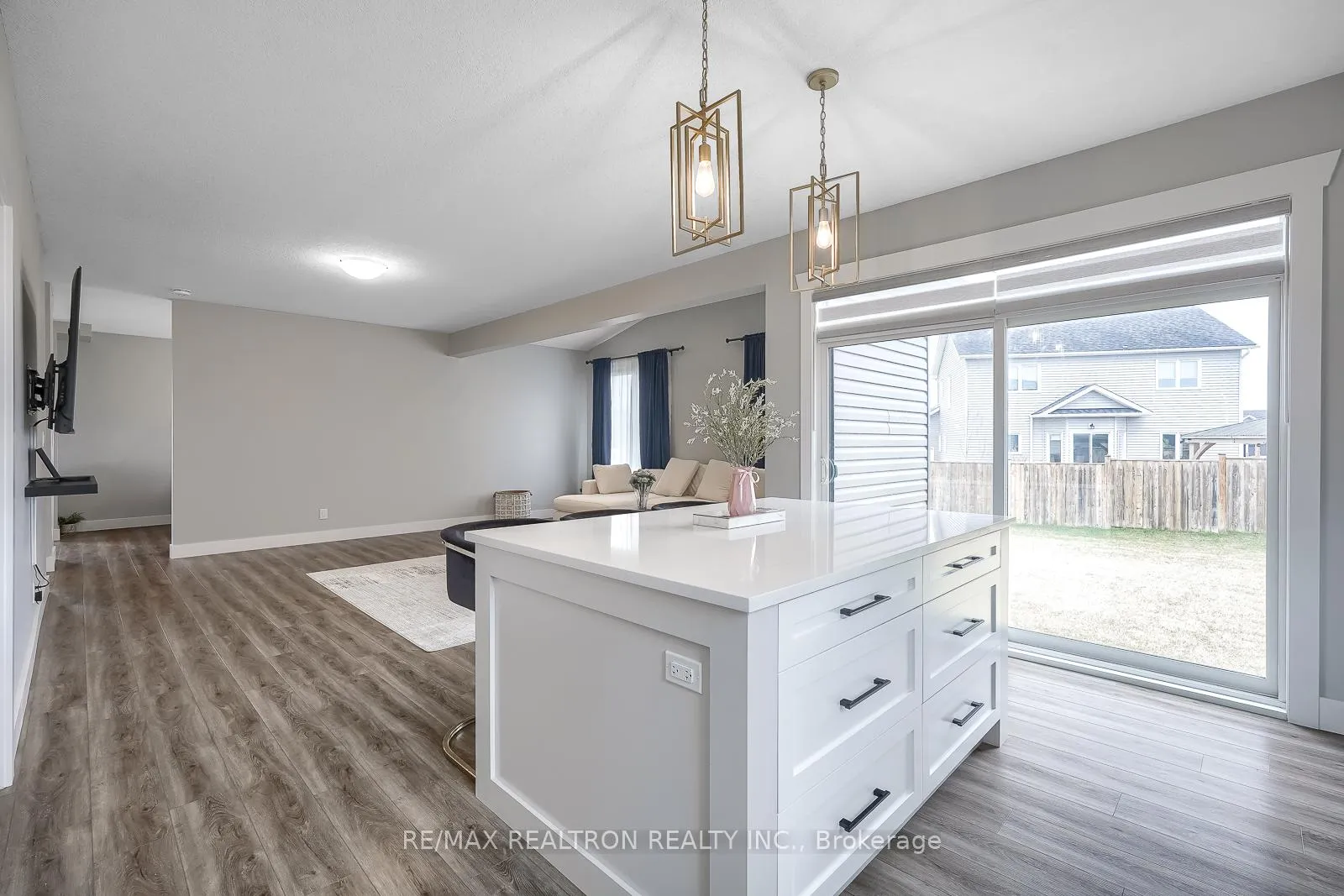 Photo 18 of 44 Allenwood Road, Springwater, Rural Springwater — HOMEH