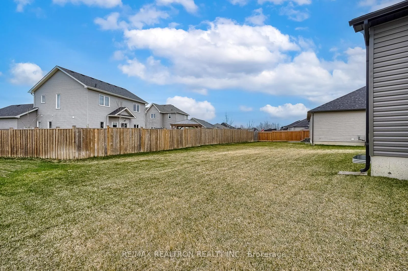 Photo 46 of 44 Allenwood Road, Springwater, Rural Springwater — HOMEH