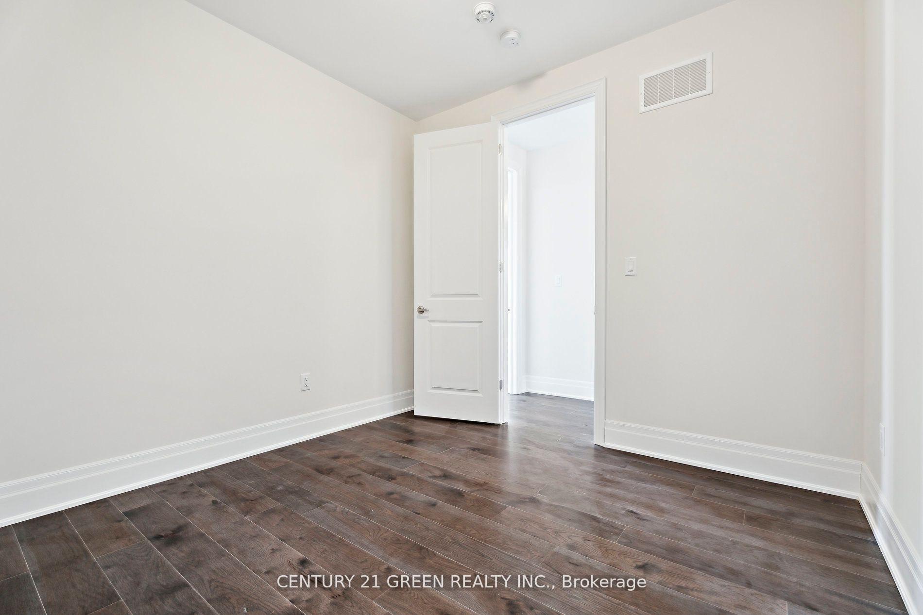 Photo 32 of 65 Durham Avenue, Barrie, Rural Barrie Southeast — HOMEH