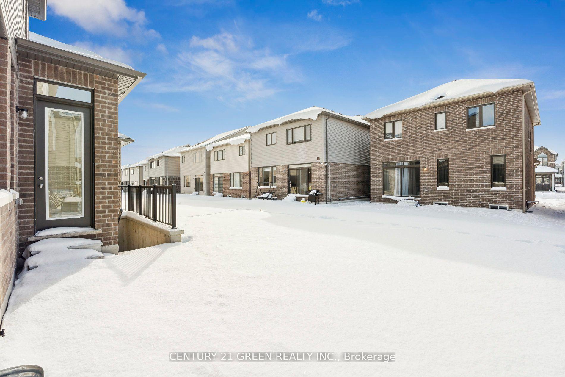 Photo 48 of 65 Durham Avenue, Barrie, Rural Barrie Southeast — HOMEH