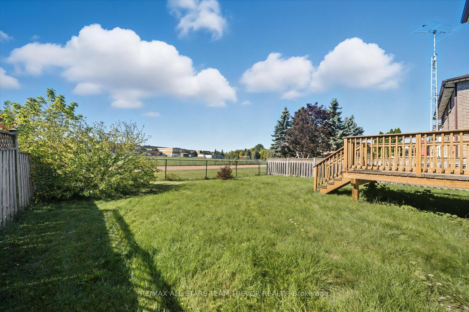 Photo 34 of 24 Oakmeadow Boulevard, Georgina, Keswick South — HOMEH