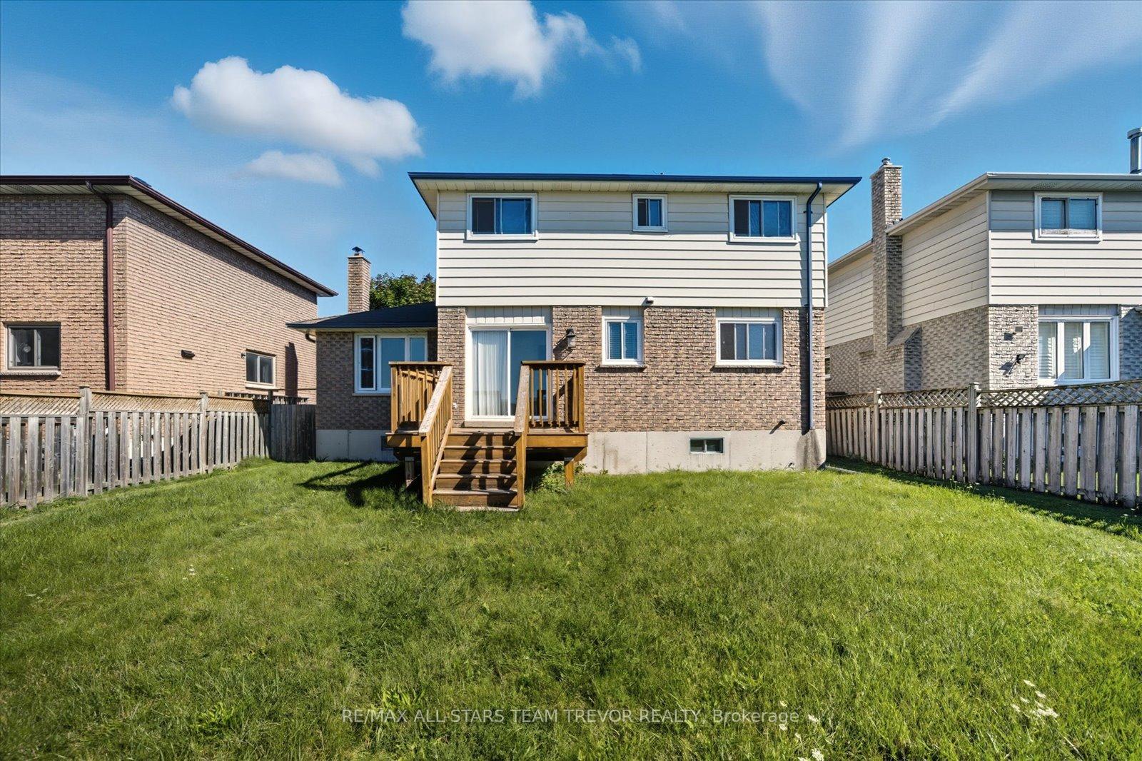 Photo 36 of 24 Oakmeadow Boulevard, Georgina, Keswick South — HOMEH