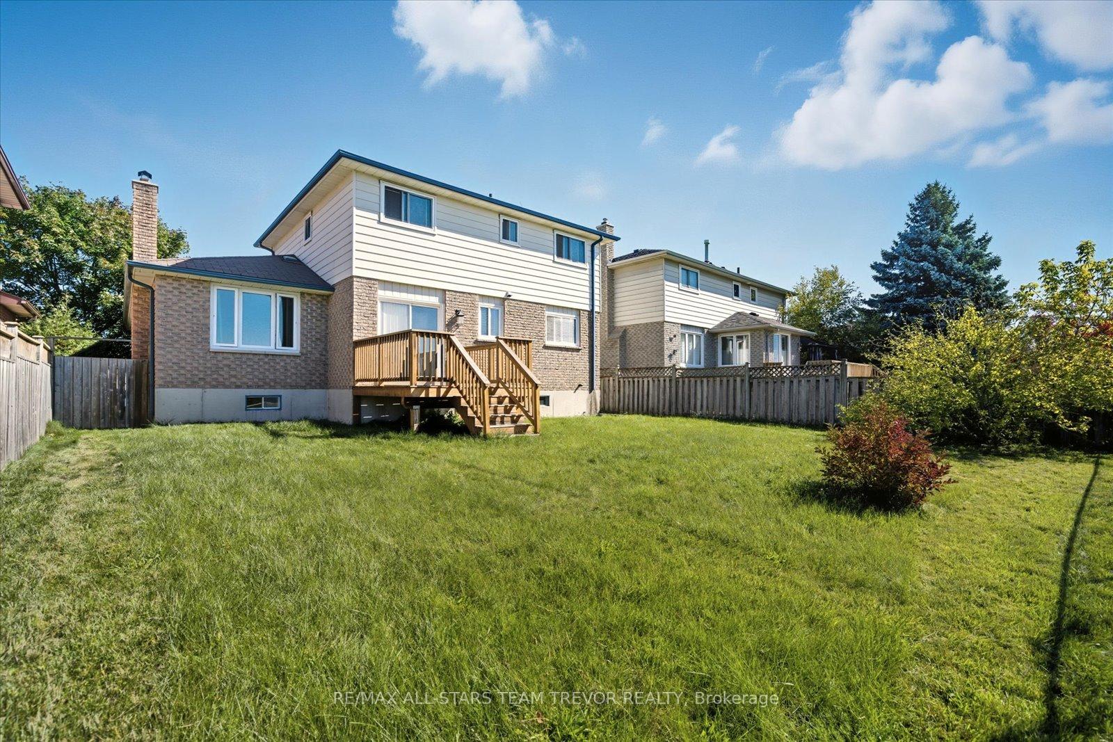 Photo 37 of 24 Oakmeadow Boulevard, Georgina, Keswick South — HOMEH