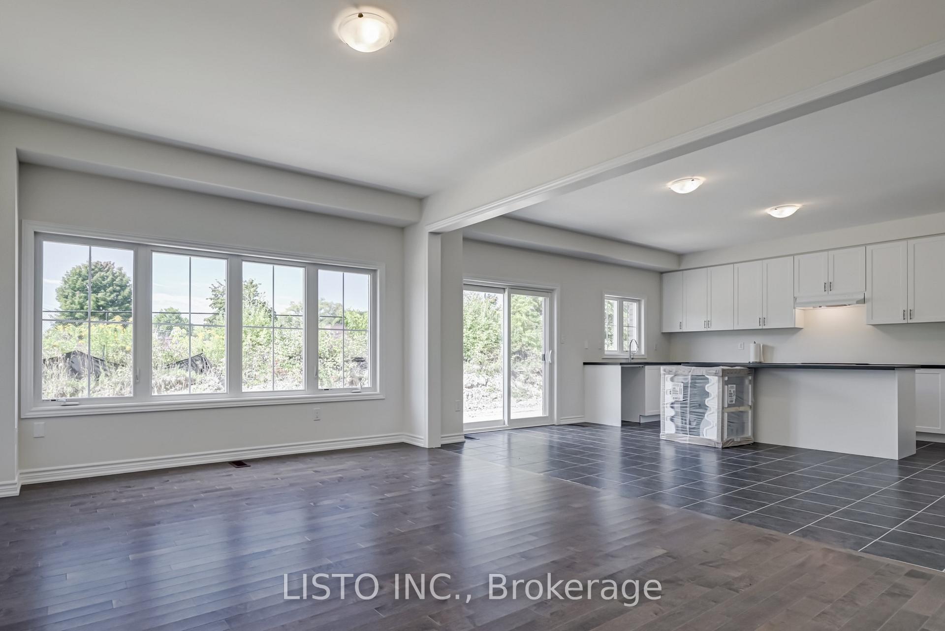Photo 9 of 282 Danny Wheeler Boulevard, Georgina, Keswick North — HOMEH