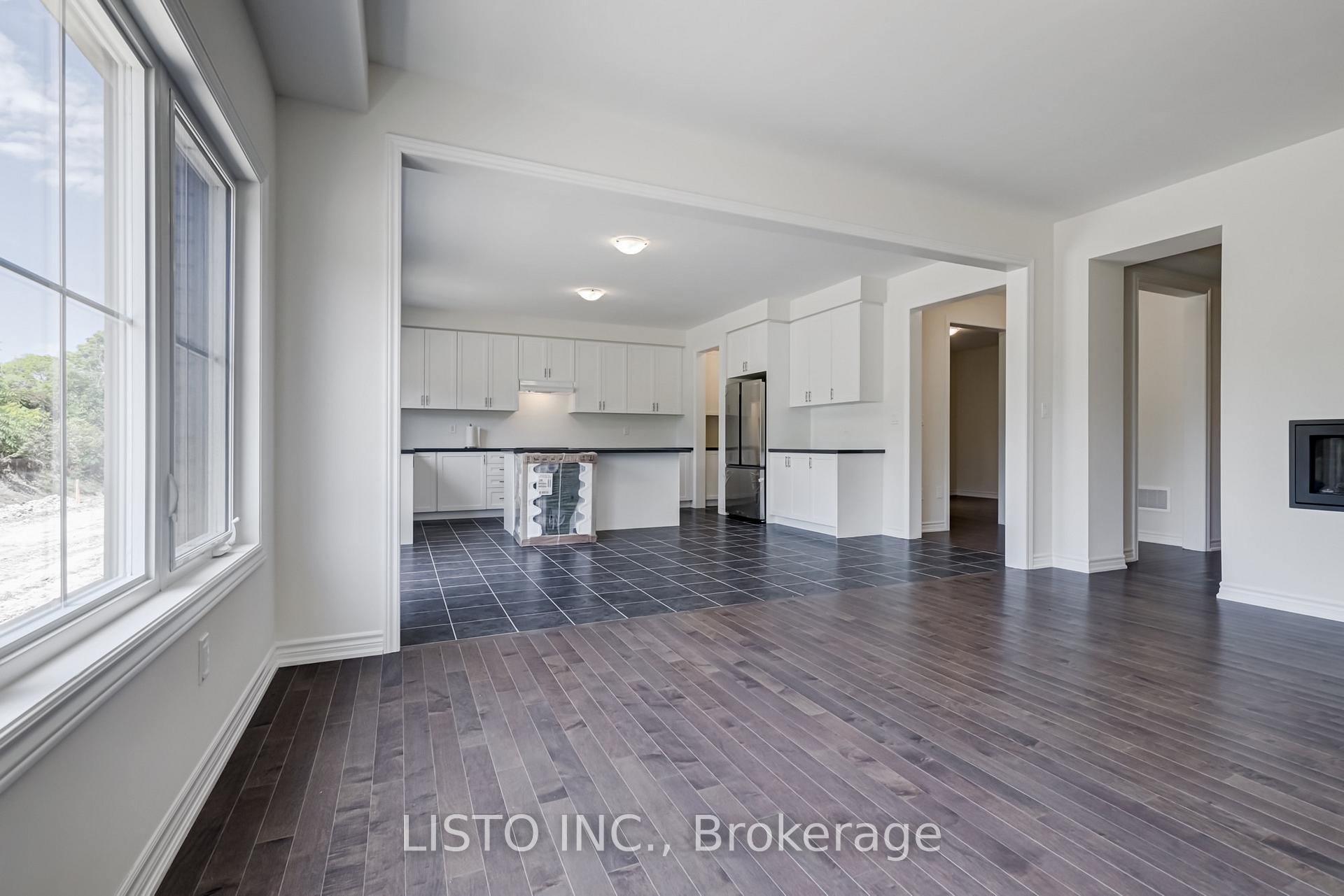 Photo 10 of 282 Danny Wheeler Boulevard, Georgina, Keswick North — HOMEH