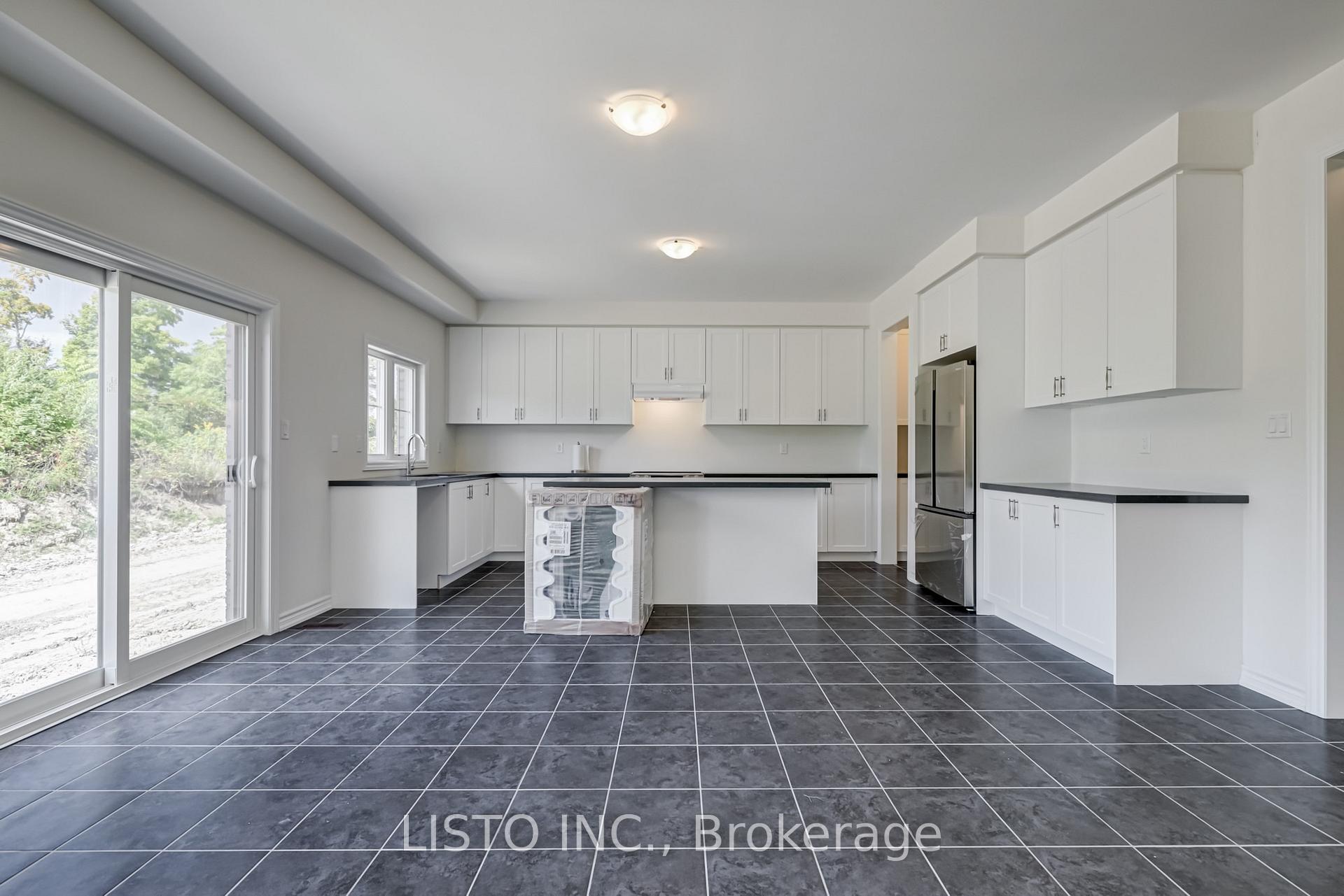 Photo 11 of 282 Danny Wheeler Boulevard, Georgina, Keswick North — HOMEH