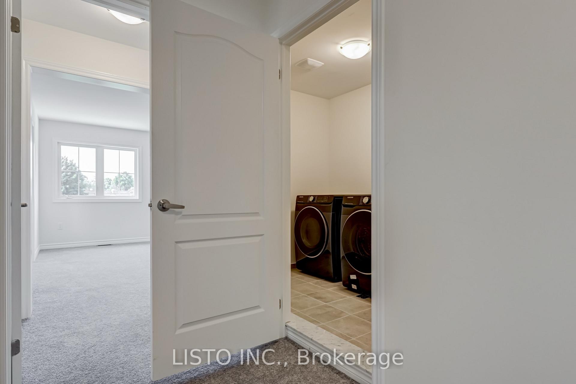 Photo 16 of 282 Danny Wheeler Boulevard, Georgina, Keswick North — HOMEH