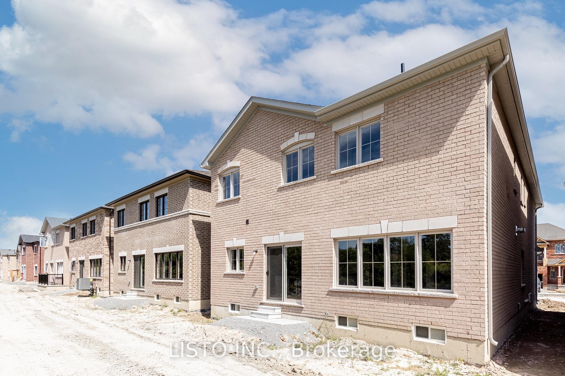 Photo 30 of 282 Danny Wheeler Boulevard, Georgina, Keswick North — HOMEH