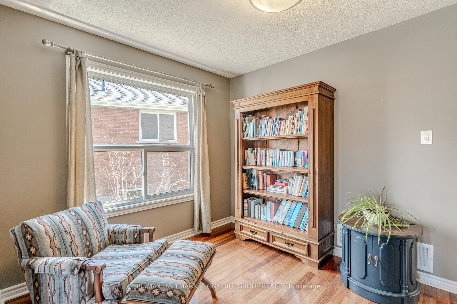 Photo 10 of 10 McAvoy Drive, Barrie, Edgehill Drive — HOMEH