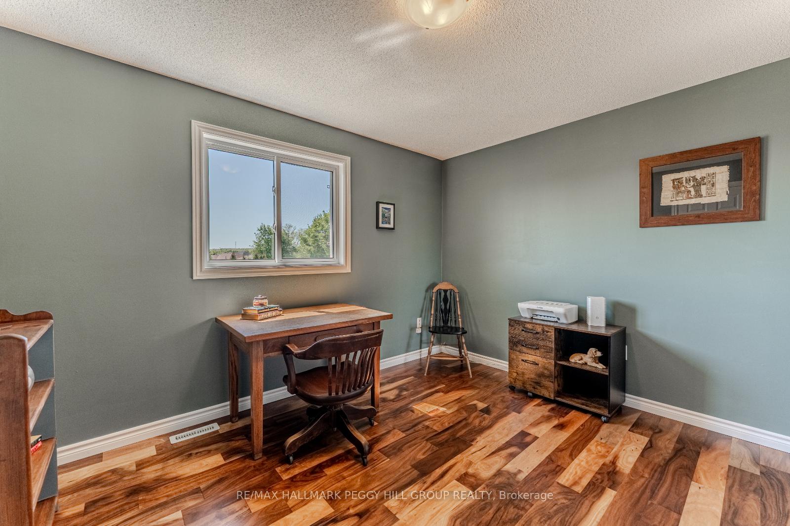 Photo 15 of 10 McAvoy Drive, Barrie, Edgehill Drive — HOMEH