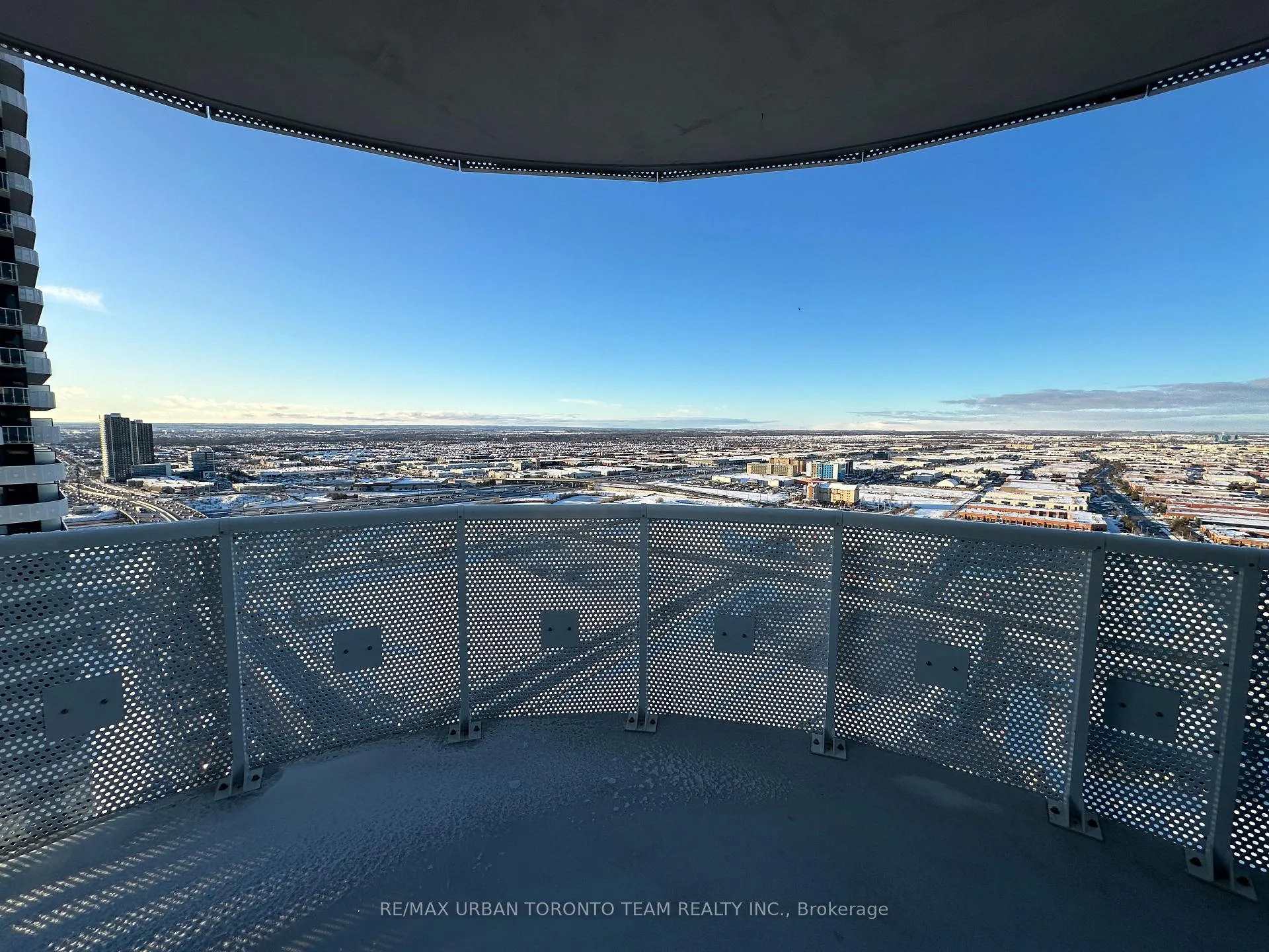 Photo 12 of Unit 3202, 8 Interchange Way, Vaughan, Vaughan Corporate Centre — HOMEH