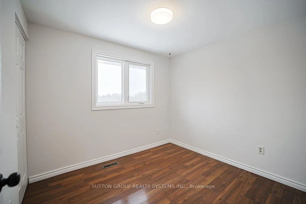 Photo 12 of 69 Ellwood Drive E, Caledon, Bolton East — HOMEH