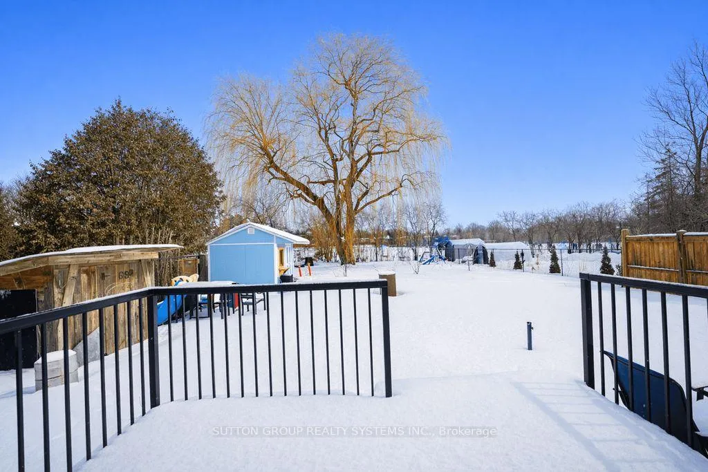 Photo 18 of 69 Ellwood Drive E, Caledon, Bolton East — HOMEH