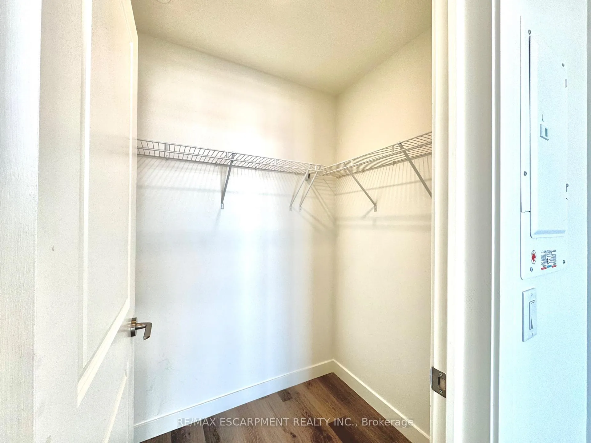 Photo 10 of Unit 705, 461 Green Road, Hamilton, Lakeshore — HOMEH