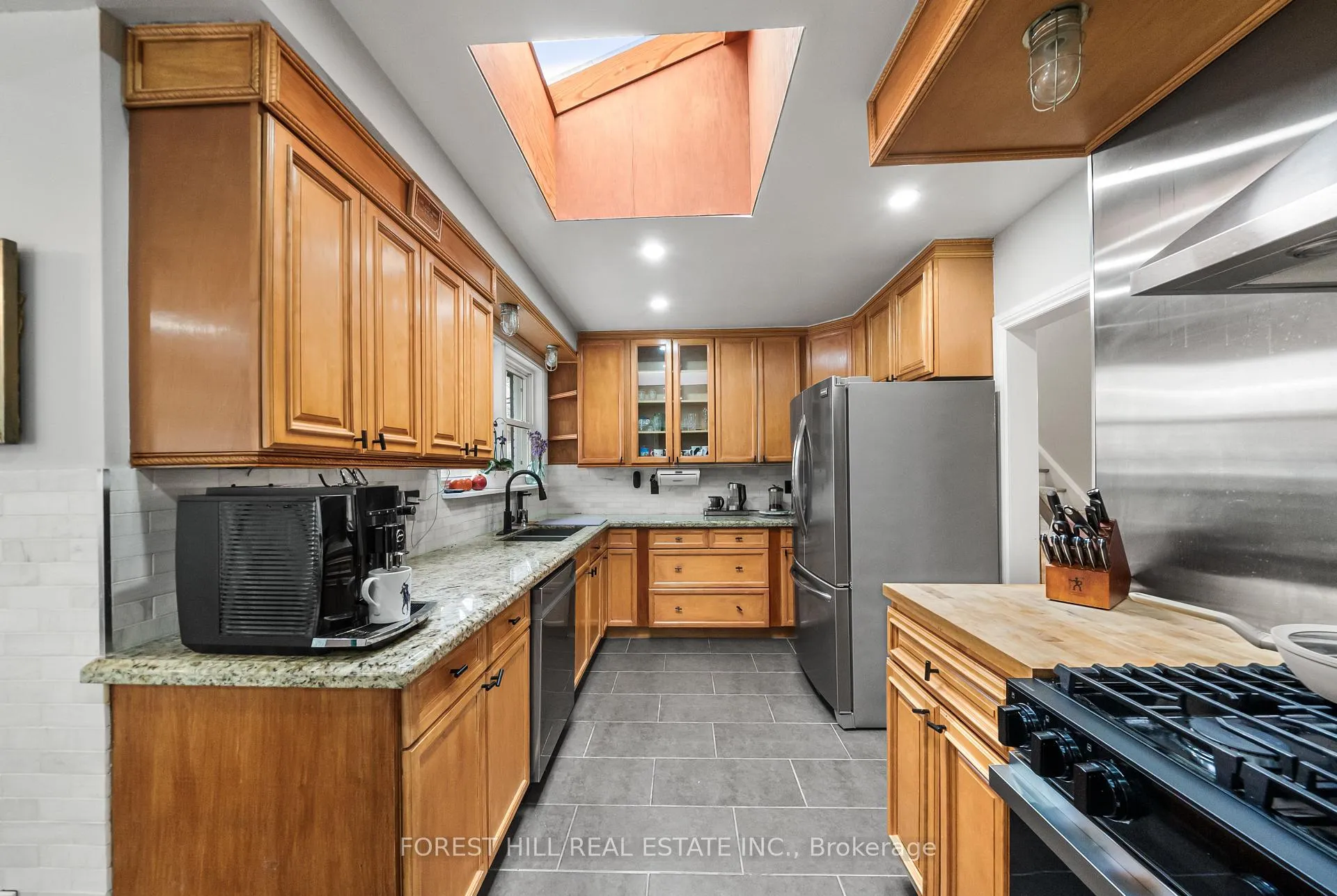 Photo 13 of 1 Henderson Avenue, Markham, Grandview — HOMEH