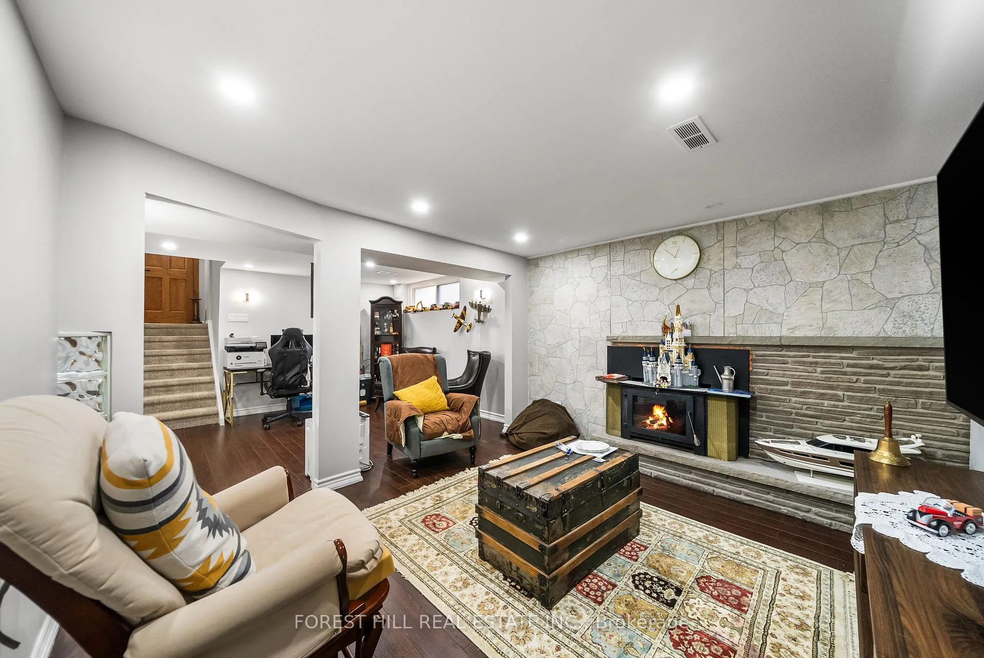 Photo 33 of 1 Henderson Avenue, Markham, Grandview — HOMEH