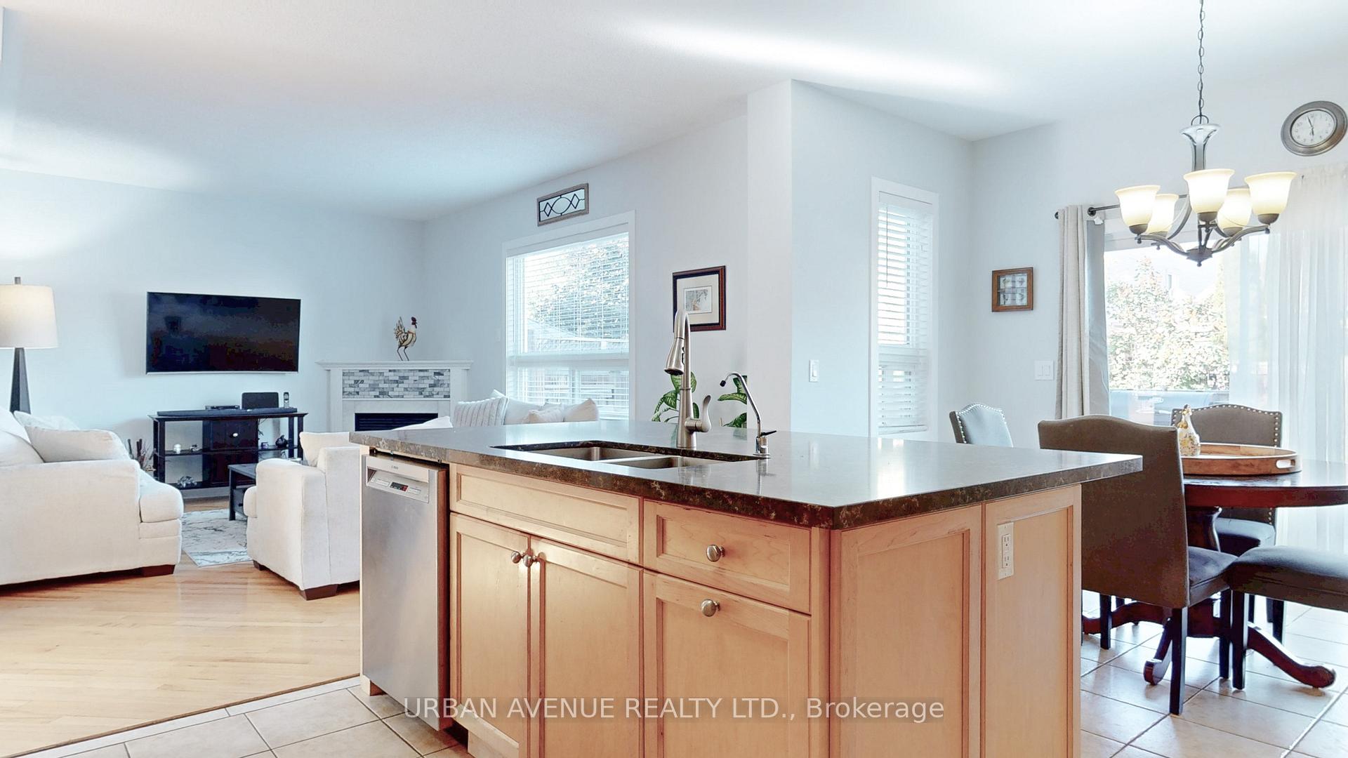 Photo 6 of 27 Mccorkell Street, Clarington, Bowmanville — HOMEH