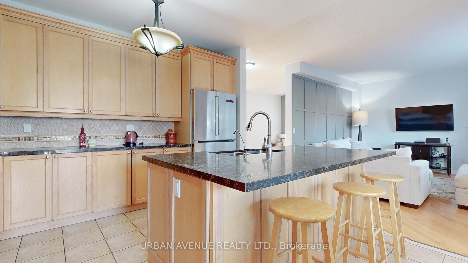 Photo 7 of 27 Mccorkell Street, Clarington, Bowmanville — HOMEH