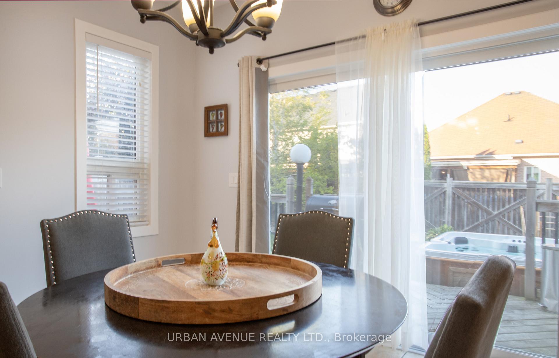 Photo 9 of 27 Mccorkell Street, Clarington, Bowmanville — HOMEH