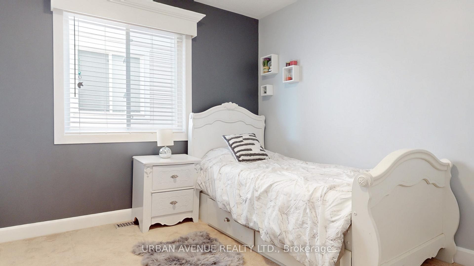 Photo 19 of 27 Mccorkell Street, Clarington, Bowmanville — HOMEH