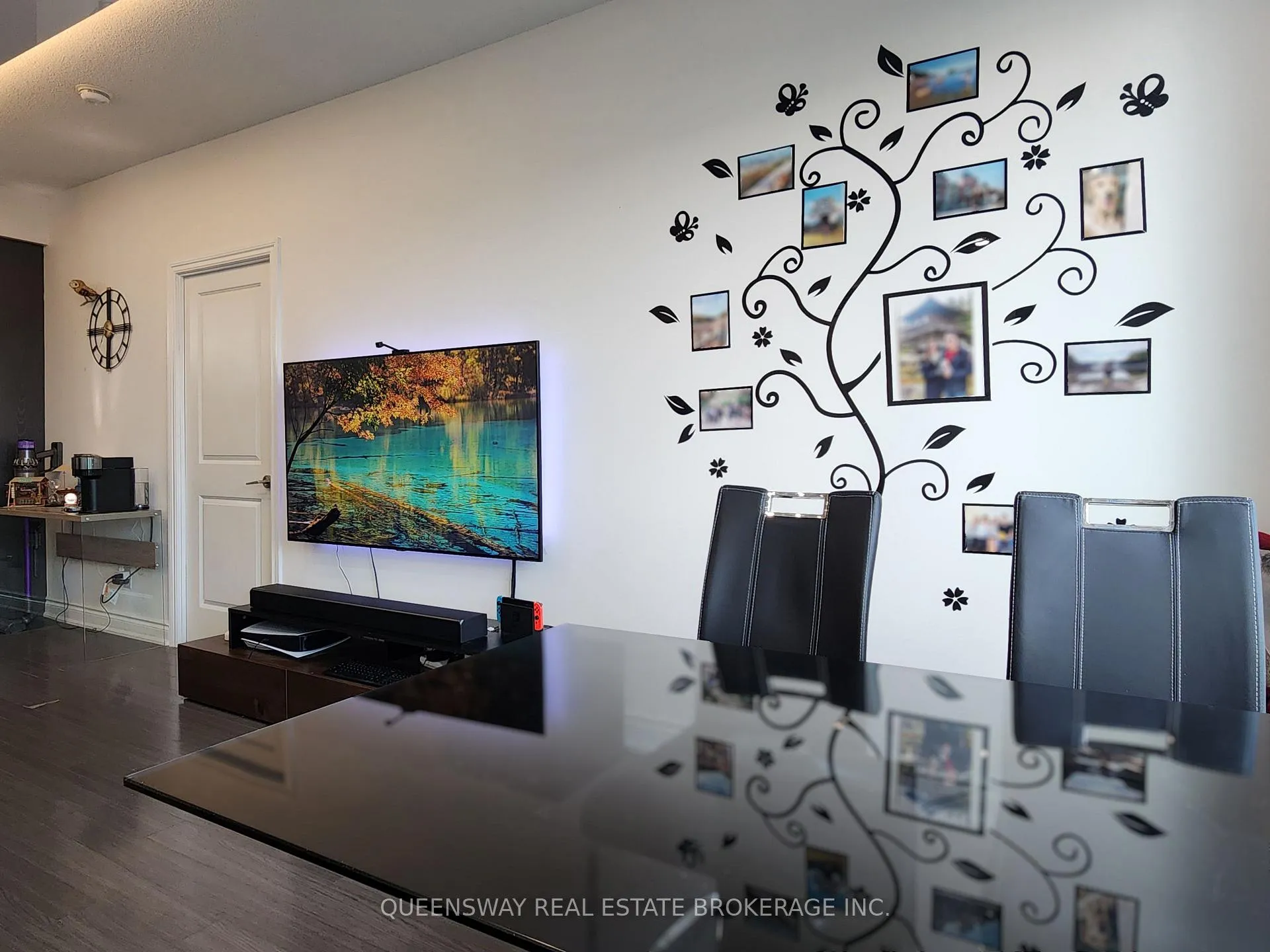 Photo 2 of Unit 209, 277 Souith Park Road, Markham, Aileen-Willowbrook — HOMEH